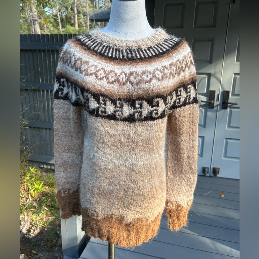 Super Soft Alpaca Wool Mohair Geometric Pattern Open Neck Sweater~ Beautiful
